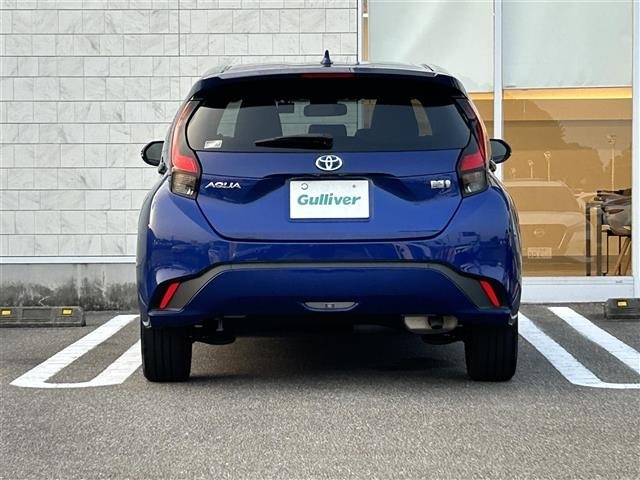 Toyota AQUA 2021 8274117-4