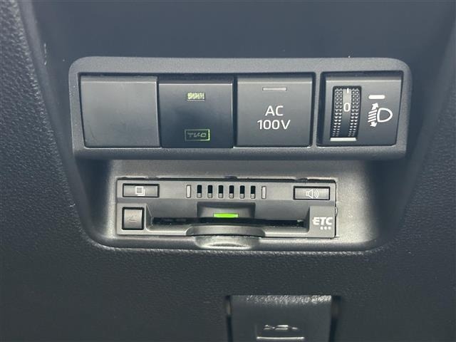 Toyota AQUA 2021 8274117-8
