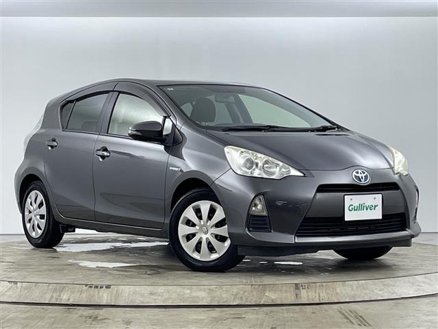 Toyota AQUA 2014 8274154-0