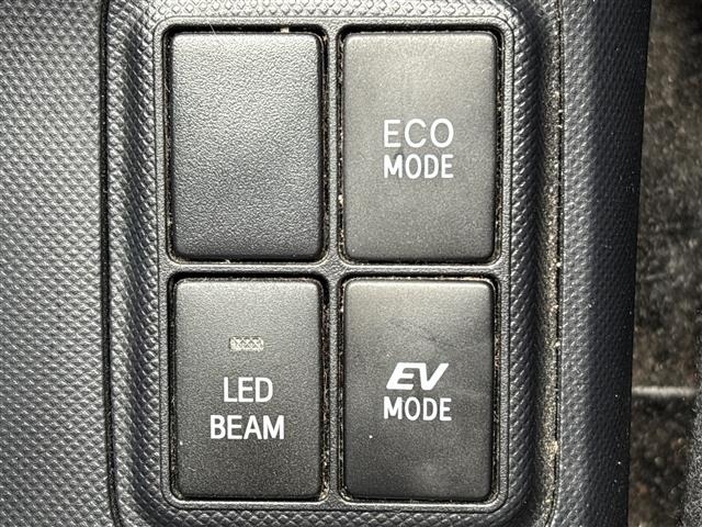 Toyota AQUA 2014 8274155-5