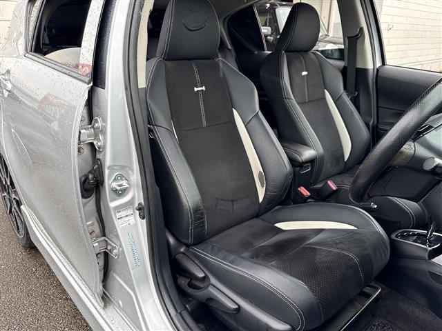 Toyota AQUA 2014 8274155-6