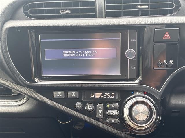 Toyota AQUA 2014 8274155-8