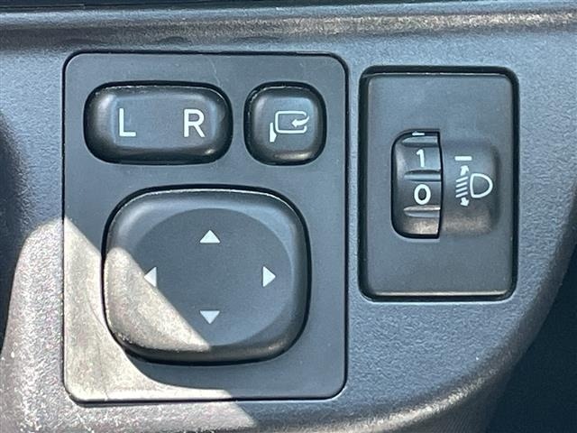 Toyota AQUA 2018 8274163-12
