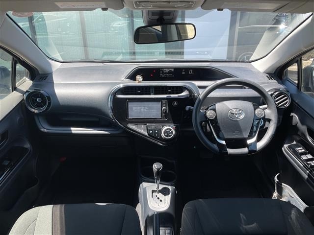 Toyota AQUA 2018 8274163-14