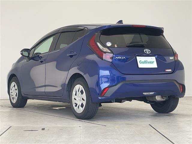 Toyota AQUA 2023 8274172-4
