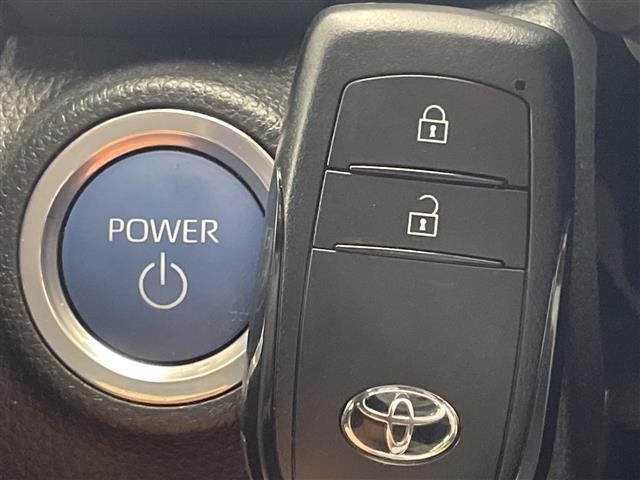 Toyota AQUA 2023 8274172-7