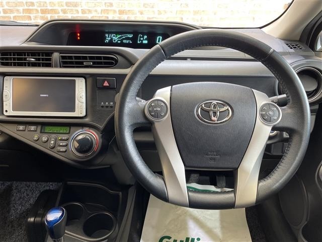 Toyota AQUA 2014 8274183-13