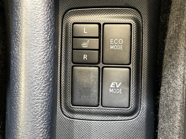 Toyota AQUA 2014 8274183-5