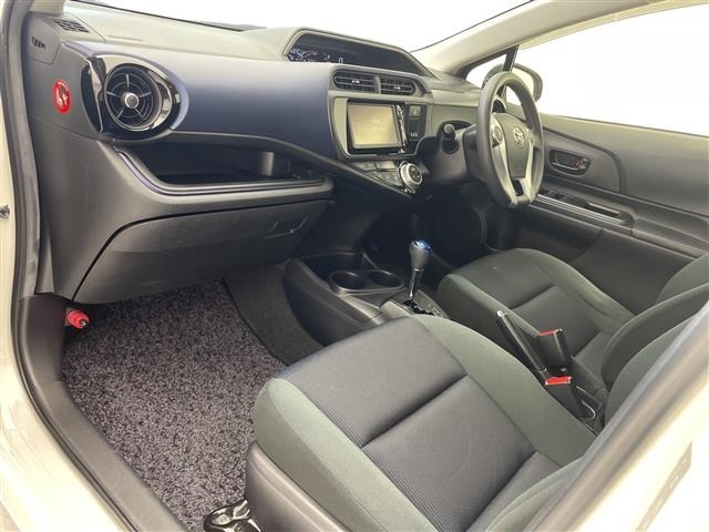 Toyota AQUA 2015 8274186-2