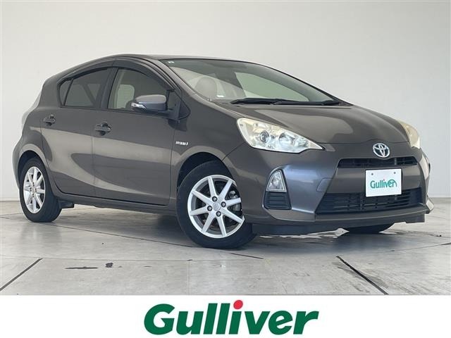 Toyota AQUA 2013 8274187-0