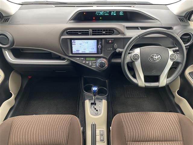 Toyota AQUA 2013 8274188-15