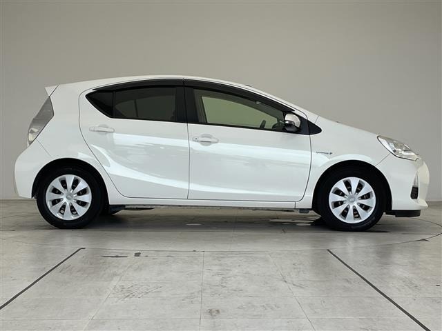 Toyota AQUA 2013 8274188-2