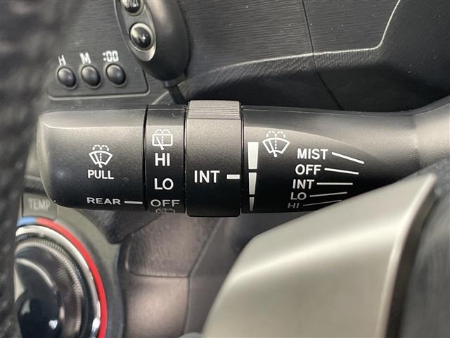 Toyota AQUA 2013 8274188-6