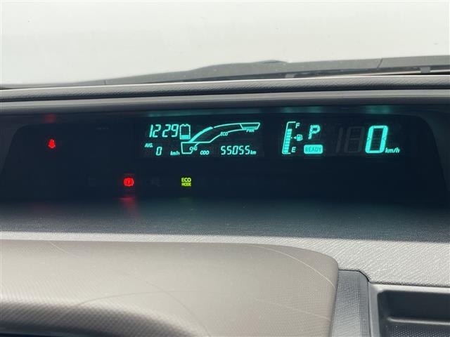 Toyota AQUA 2013 8274188-8