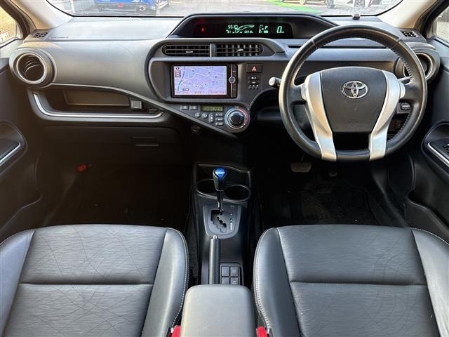 Toyota AQUA 2013 8274195-14