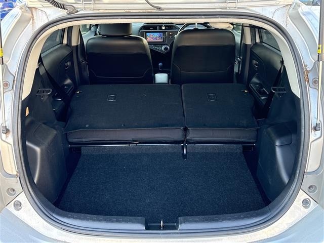 Toyota AQUA 2013 8274195-8