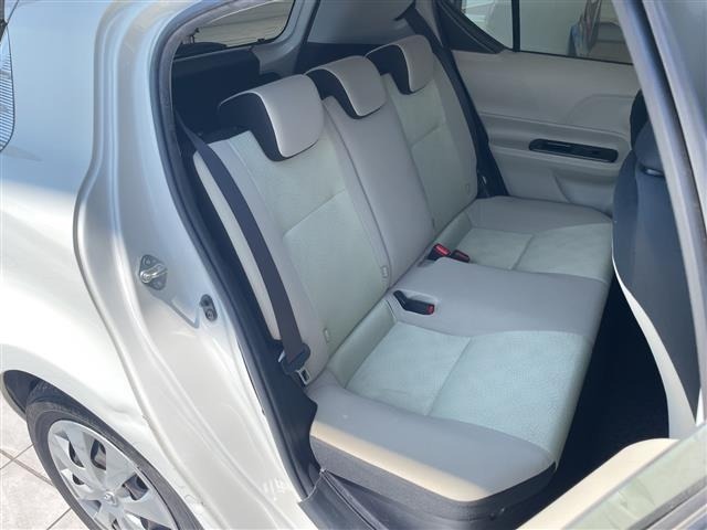Toyota AQUA 2013 8274196-11