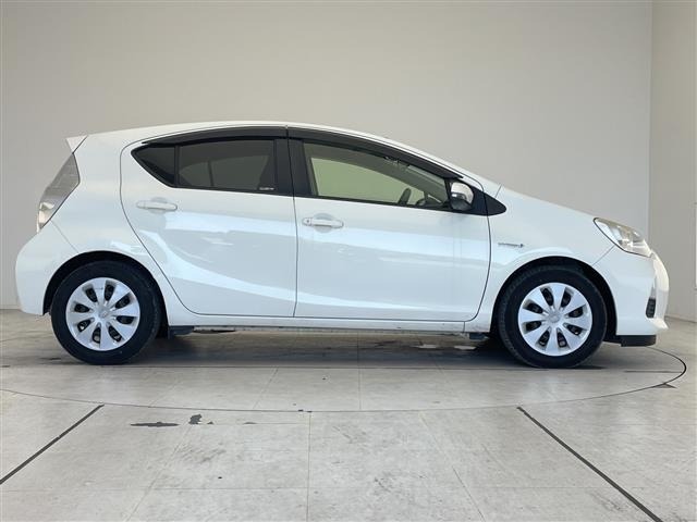 Toyota AQUA 2013 8274196-2