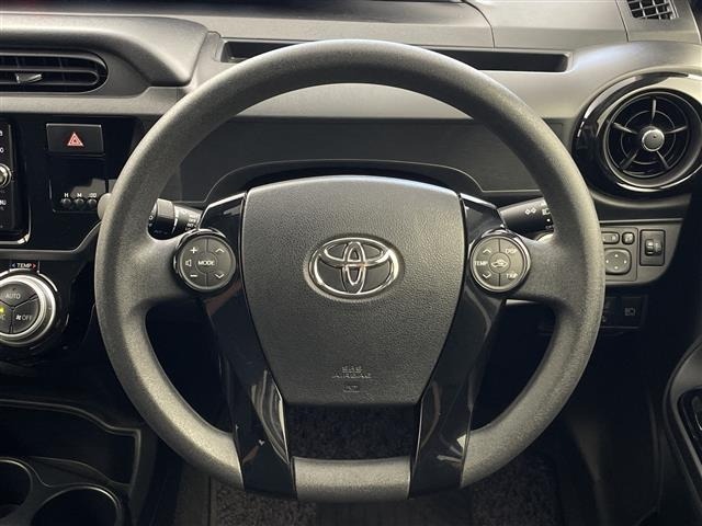 Toyota AQUA 2016 8274211-3