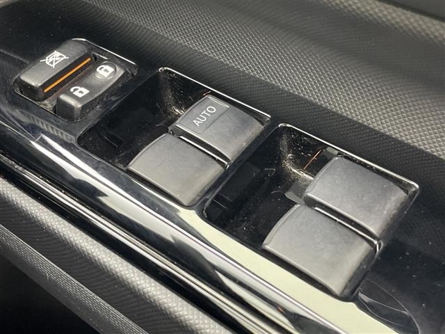 Toyota AQUA 2016 8274211-4