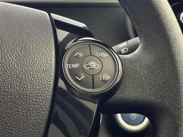 Toyota AQUA 2016 8274211-9