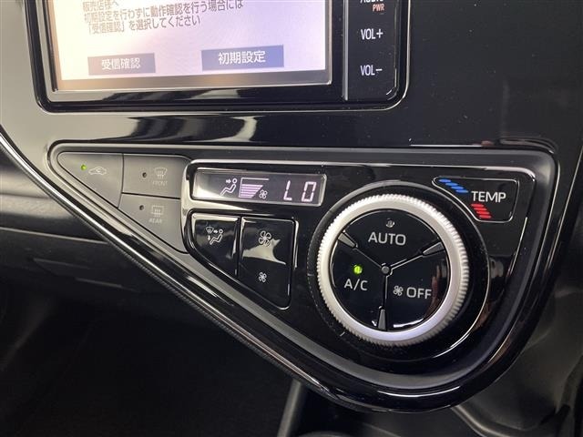Toyota AQUA 2019 8274212-1