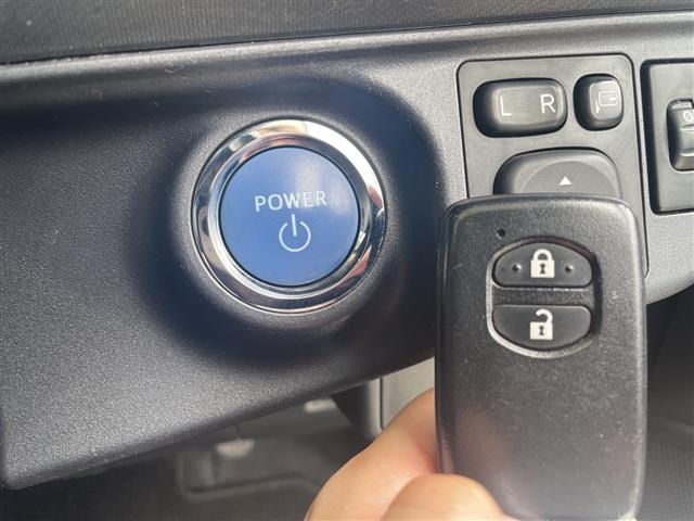 Toyota AQUA 2017 8274222-21
