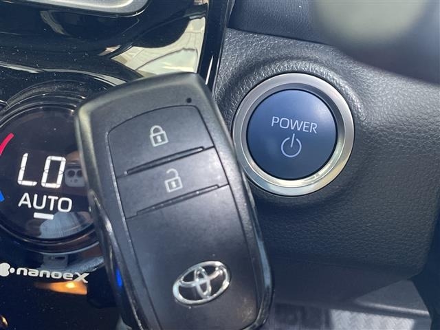 Toyota AQUA 2021 8274223-12