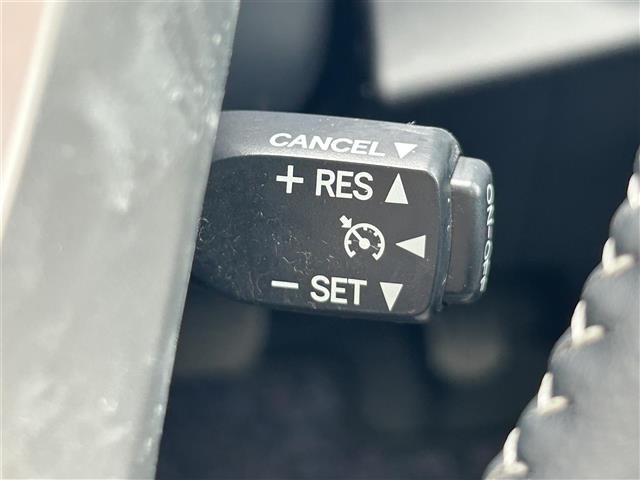 Toyota AQUA 2017 8274252-5