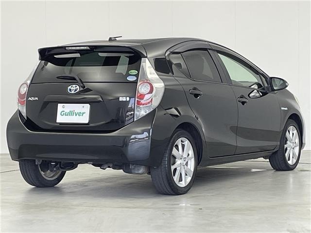 Toyota AQUA 2013 8274257-15