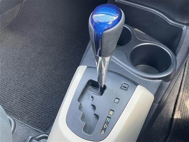 Toyota AQUA 2013 8274257-2