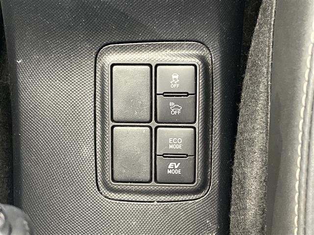 Toyota AQUA 2018 8274258-11