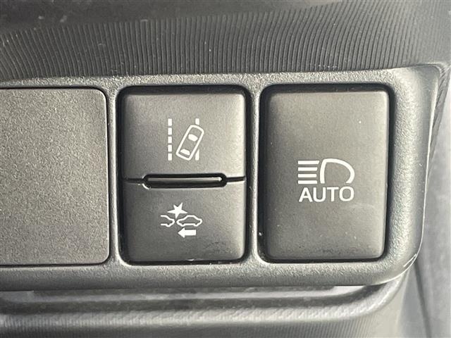 Toyota AQUA 2018 8274258-22