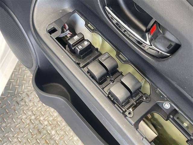 Toyota AQUA 2018 8274258-4