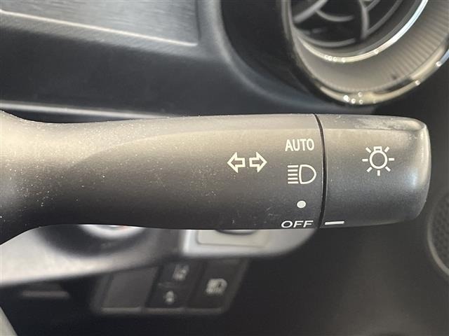Toyota AQUA 2018 8274258-7