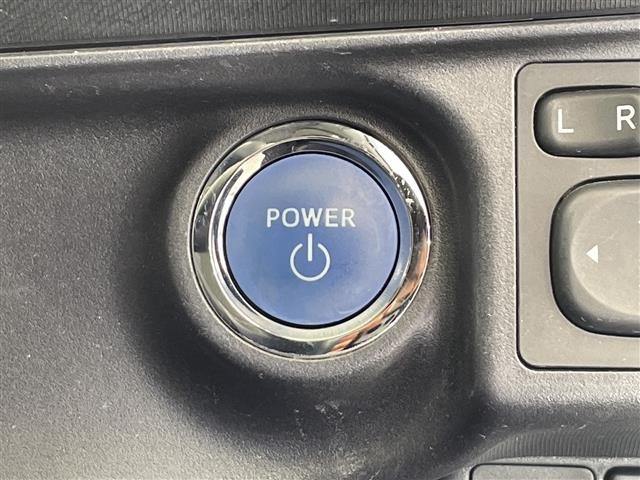 Toyota AQUA 2018 8274258-8