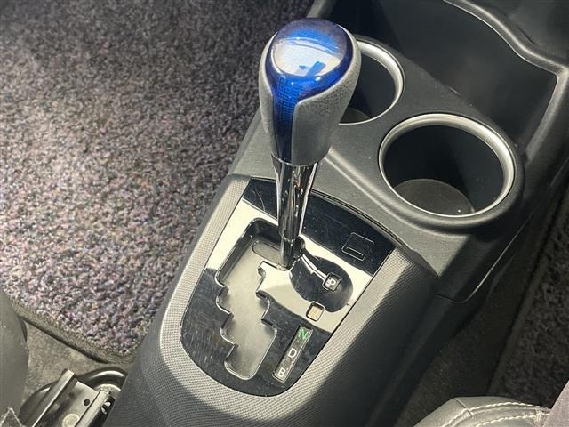 Toyota AQUA 2018 8274258-9