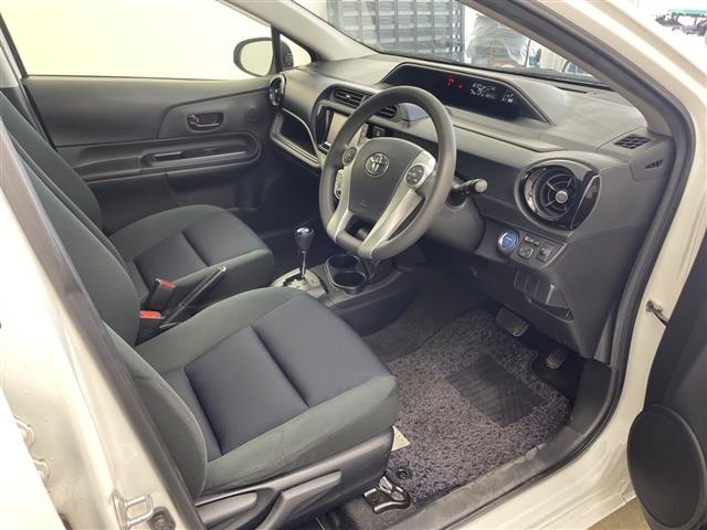 Toyota AQUA 2016 8274266-1