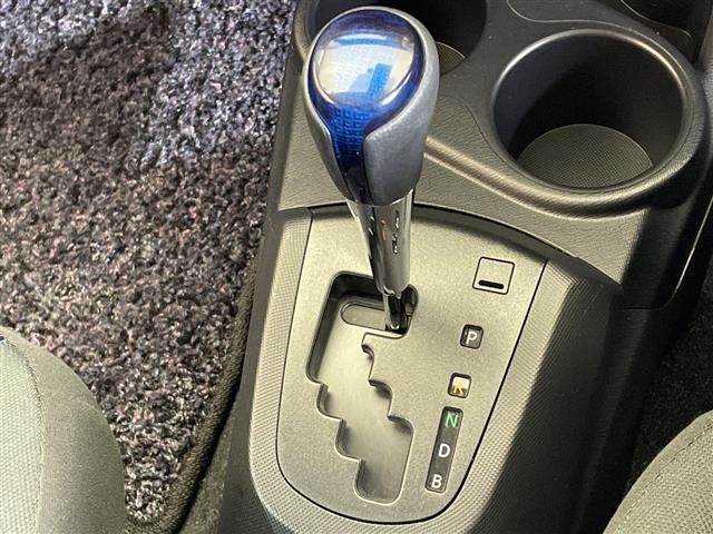 Toyota AQUA 2015 8274298-1