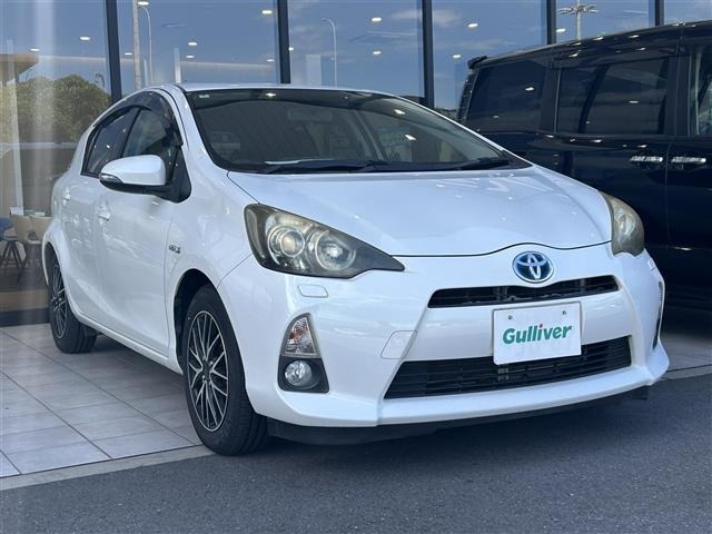 Toyota AQUA 2012 8274309-0