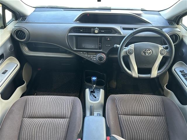 Toyota AQUA 2012 8274309-2