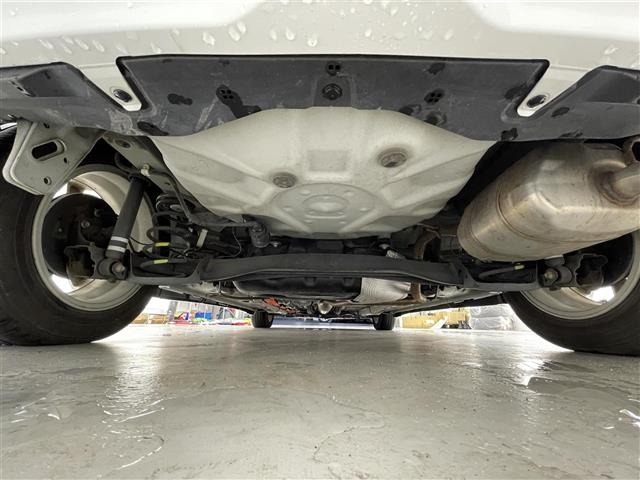 Toyota AQUA 2021 8274311-13