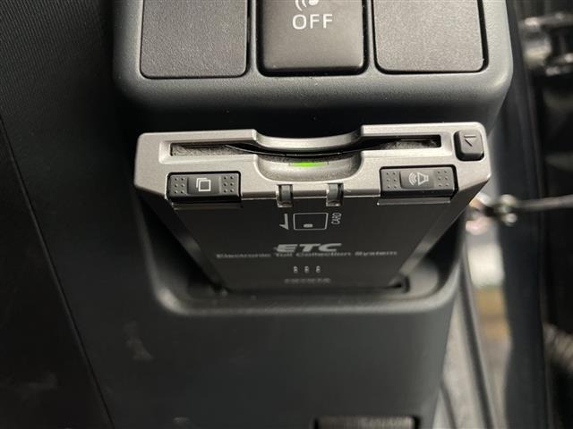 Toyota AQUA 2012 8274318-1