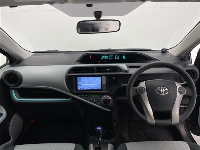 Toyota AQUA 2012 8274318-14