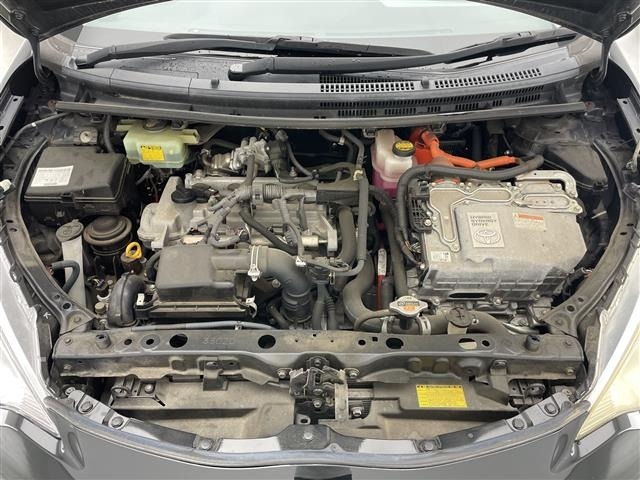 Toyota AQUA 2012 8274318-16