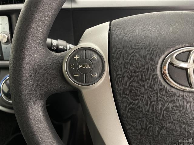Toyota AQUA 2012 8274318-8