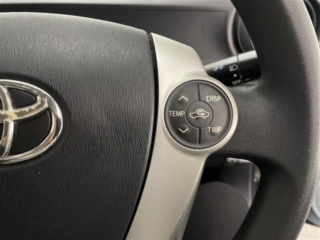 Toyota AQUA 2012 8274318-9