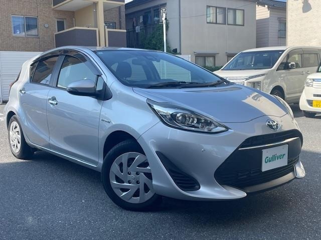 Toyota AQUA 2019 8274325-0