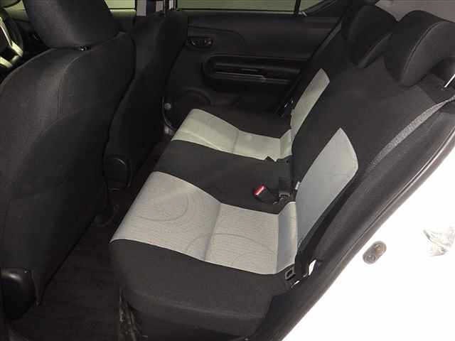 Toyota AQUA 2013 8274354-6