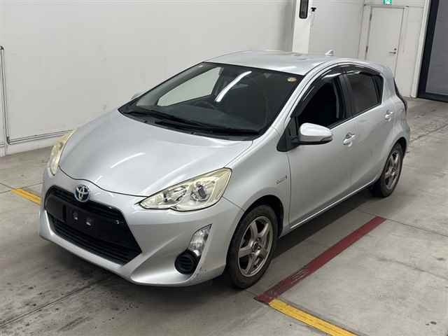 Toyota AQUA 2015 8274359-4